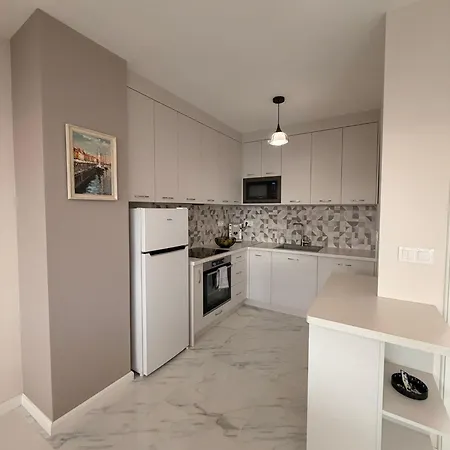 Two-bedroom In Center With Private Garage