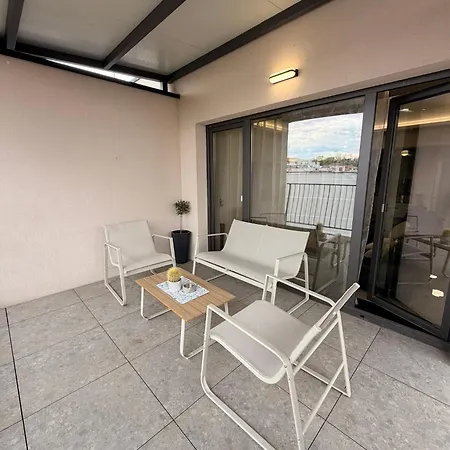 Two-bedroom In Center With Private Garage Plovdiv